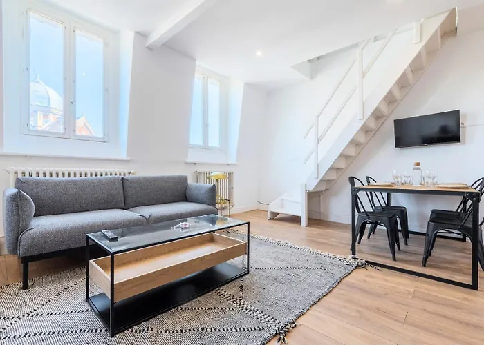 Duplex 2 Bedrooms 2 Bath