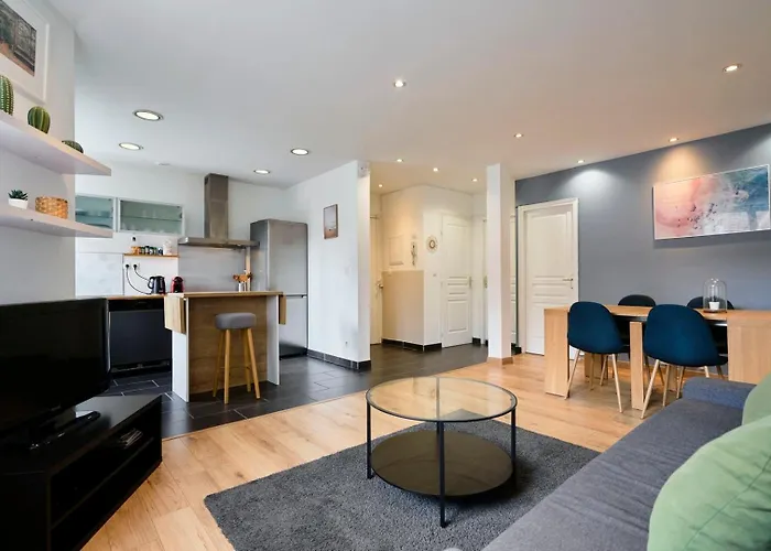 Apartment In Old Lille