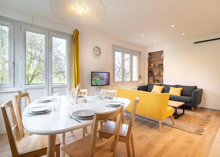 Superb Bright Apartment, 2 Bedrooms, 5 People