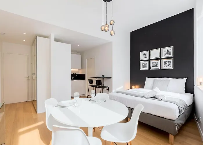 Vieux Lille - Neat And Bright Apartment