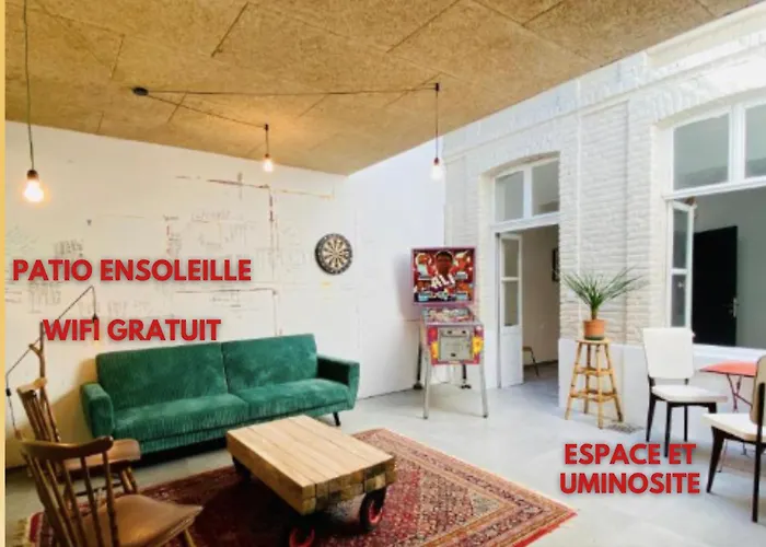 Oasis Urbaine - Spacieux Et Calme Avec Patio