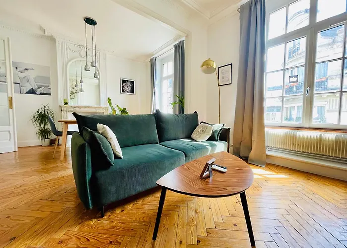 Le 52 - Appartement Haut De Gamme Plein Centre Lille - Parking