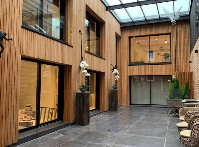 Victoria\'S House