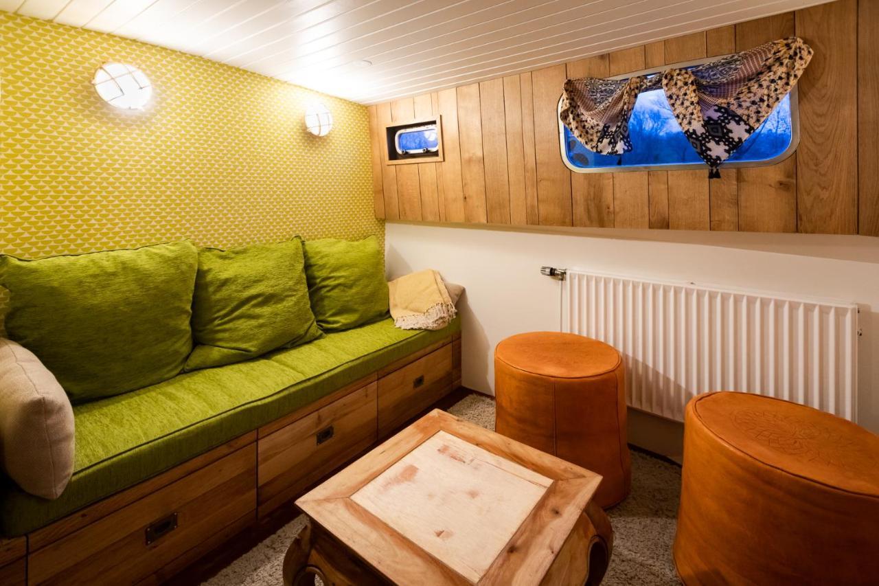 Bateau Peniche Au Coeur De Acomodação com café da manhã  *