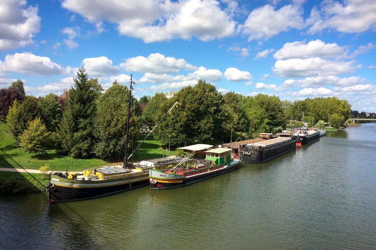 Bateau Peniche Au Coeur De Lille