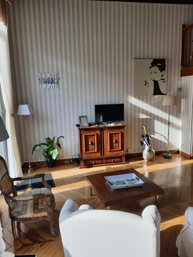 Apart Au Standing - Ambiance Cosy - Dans Un Immeuble De Prestige Du 19eme Siecle - Terrasse Au Rdc - Parking *