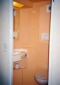 Premiere Classe Ouest - Lomme Hotel 2*