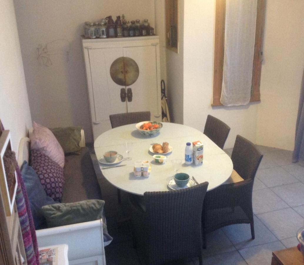 Petit Cocon Lillois:cheminee & Jardin Lille