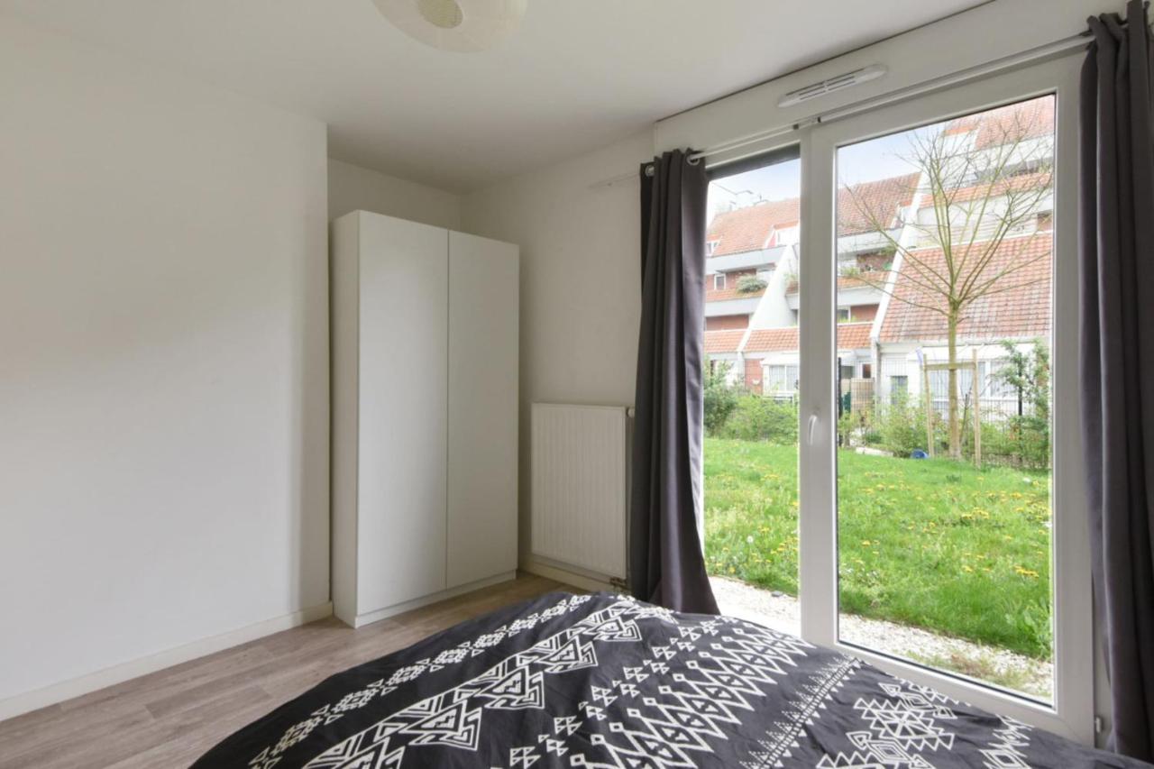 Spacious 3-rooms With Garden Close To Apartment *