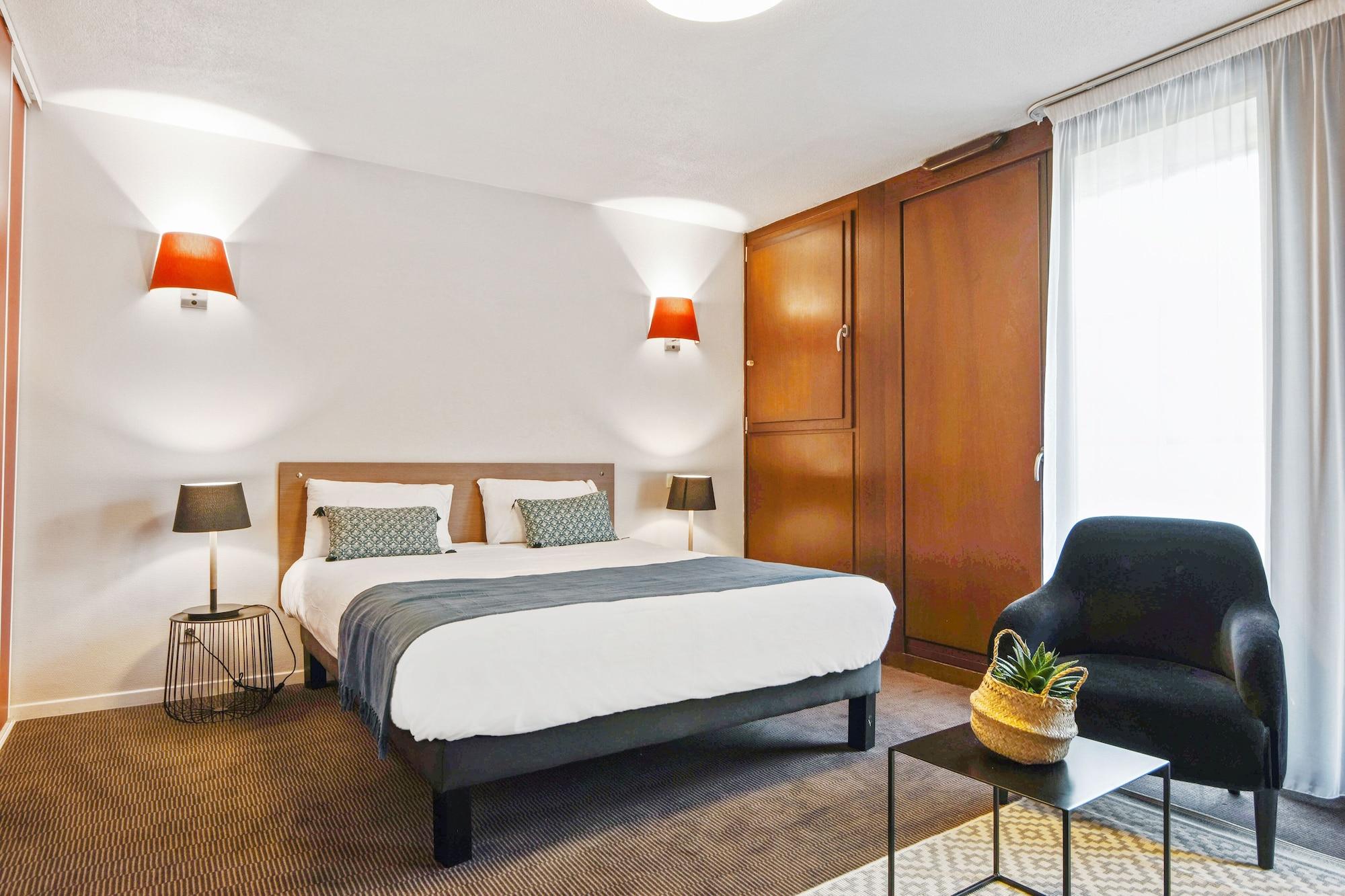 Appart'city Confort Grand Palais Aparthotel