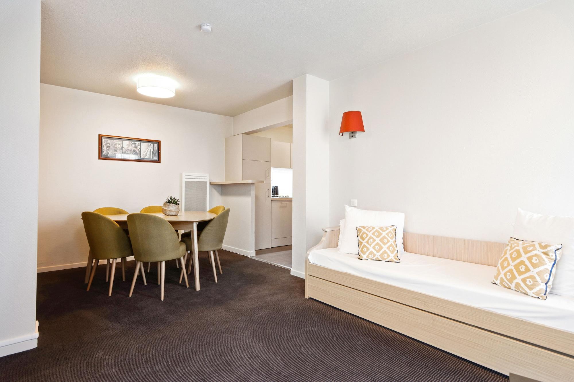 Aparthotel Appart'city Confort Grand Palais 3*