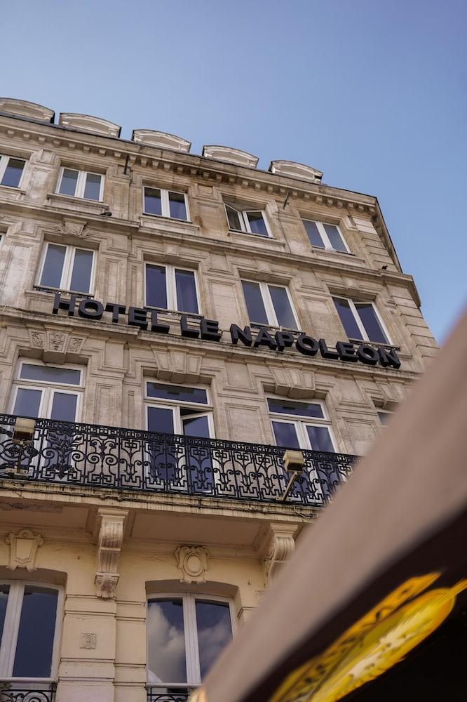 Le Napoleon Hotel