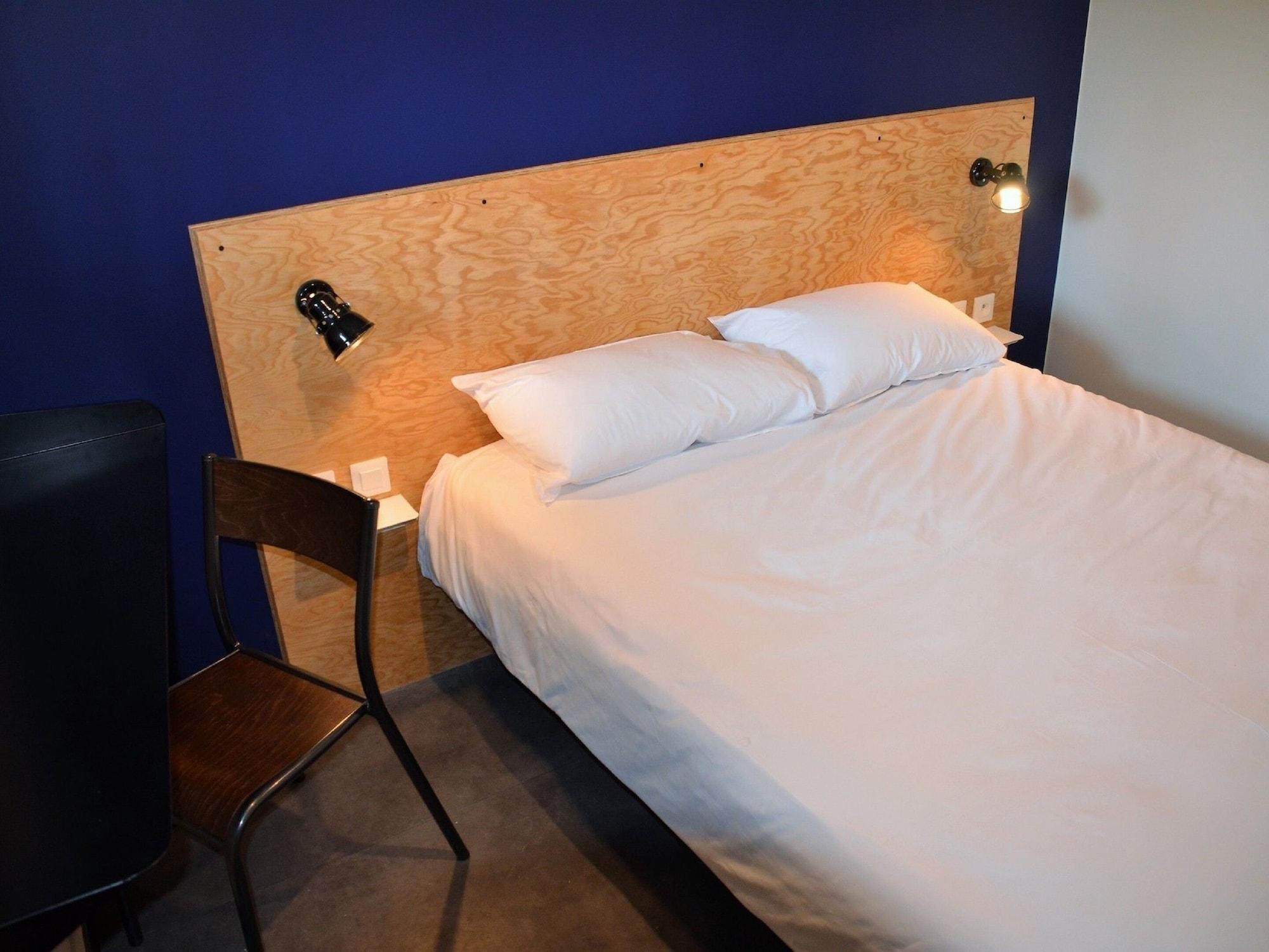 Eklo Hotel *