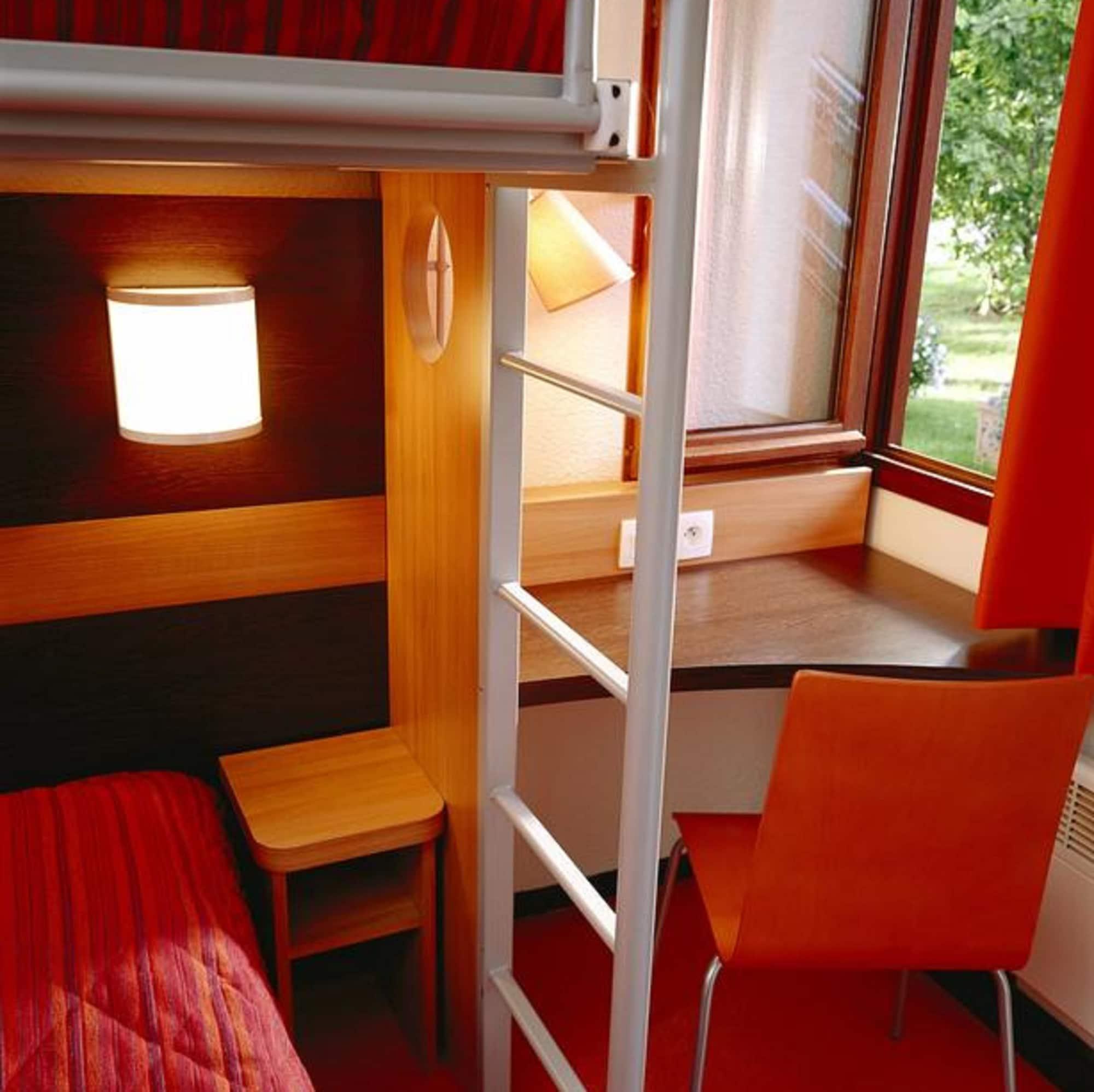 Hotel Premiere Classe Ouest - Lomme