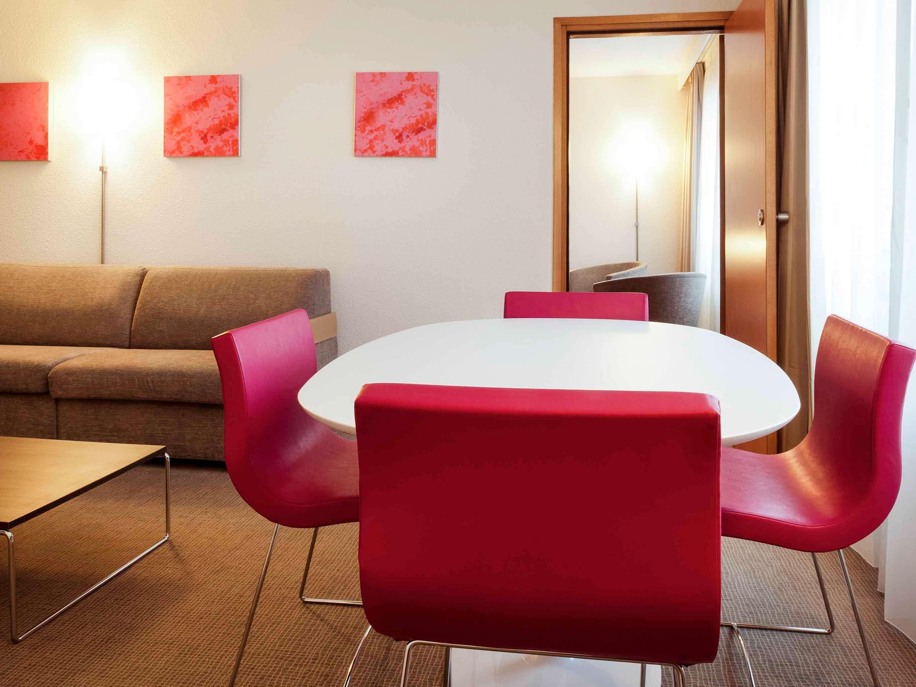 Hotel Novotel Centre Gares 4*