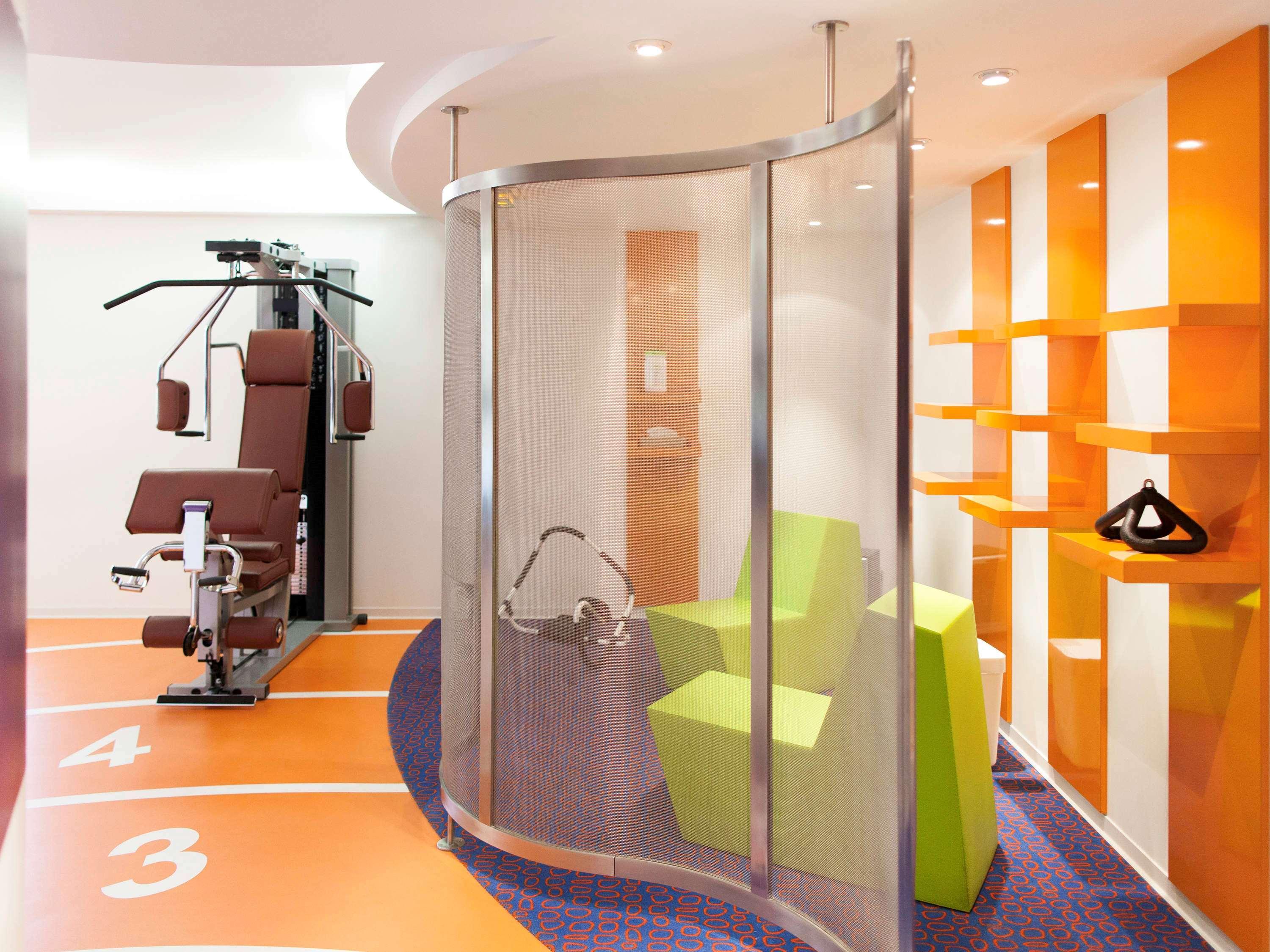 Novotel Centre Gares Hotel 4*