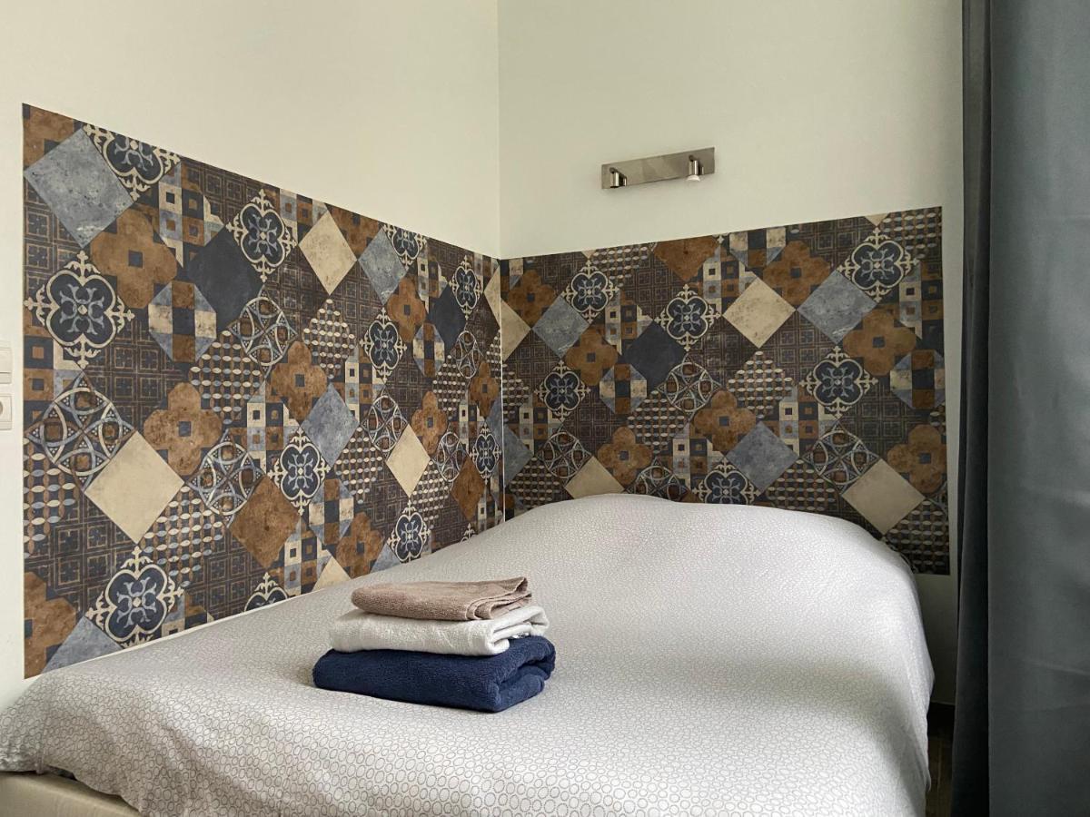 Royale Vieux 24h24h Access * Lille