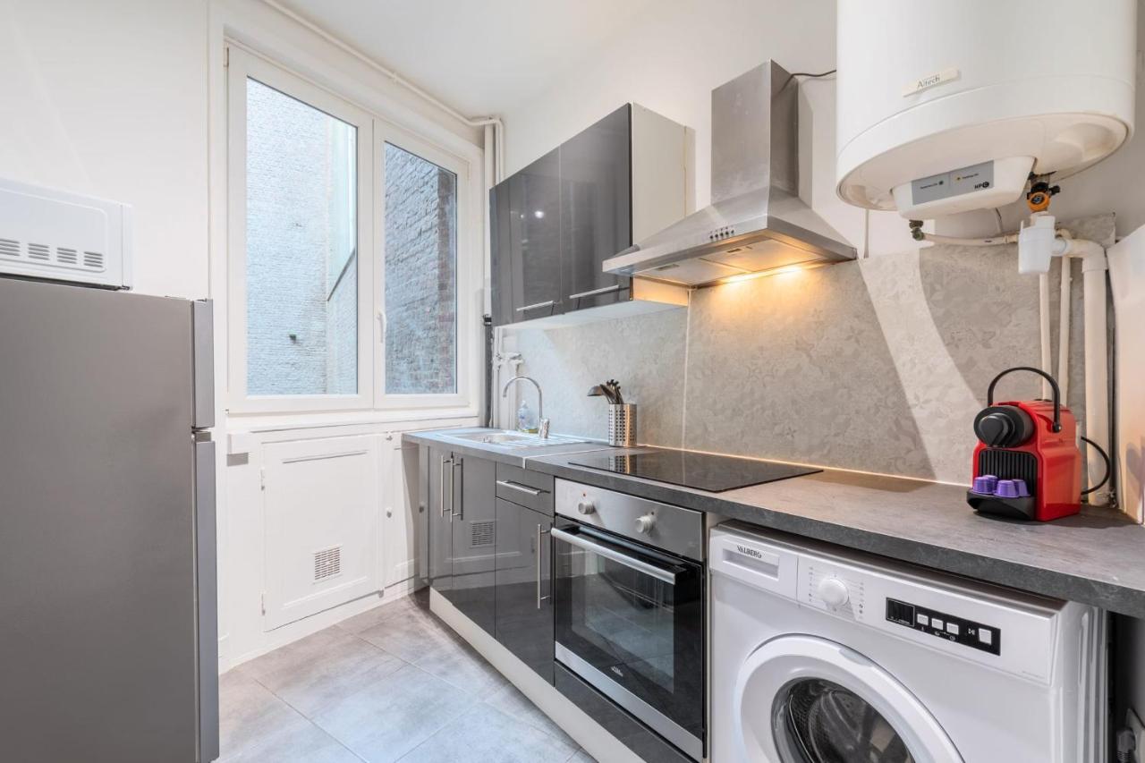 Apartment 2 Bedroom 2 Min From The Train Stations!