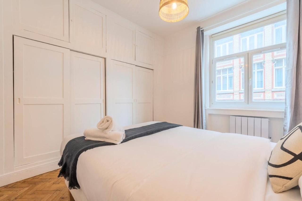 2 Bedroom 2 Min From The Train Stations! * Lille