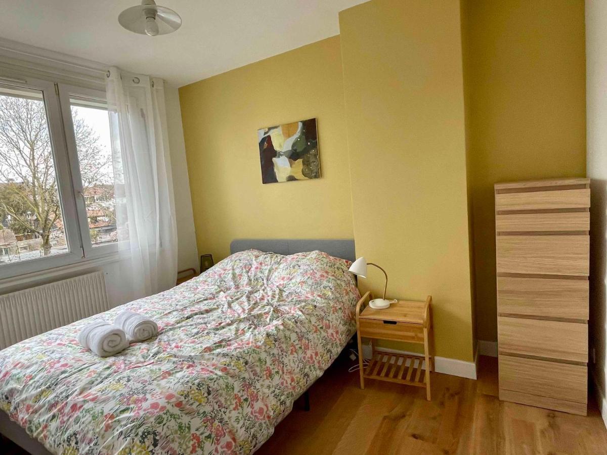 Ferienhaus La Chambre Jaune Maison Avec Grande Terrasse Et Garage Prive Lille