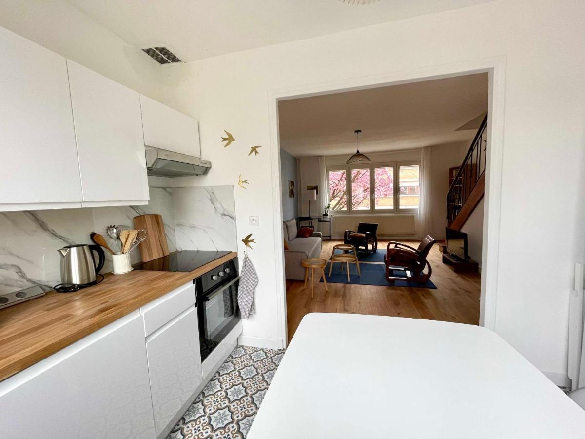 La Chambre Jaune Maison Avec Grande Terrasse Et Garage Prive Ferienhaus *