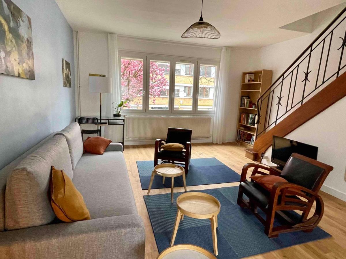 La Chambre Jaune Maison Avec Grande Terrasse Et Garage Prive