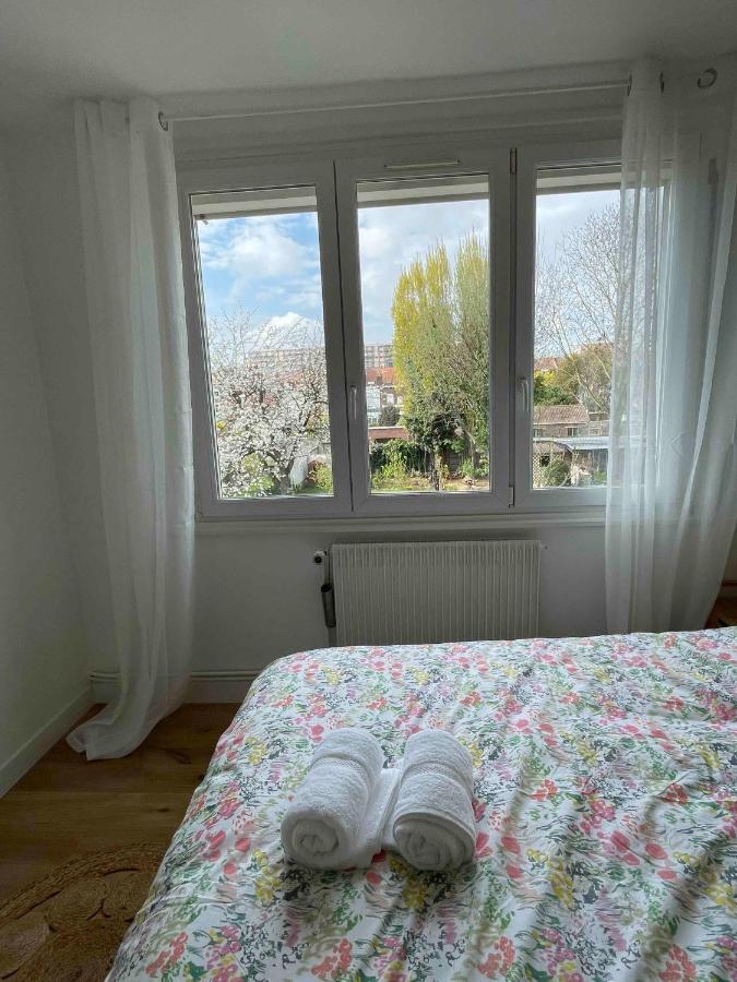 Ferienhaus La Chambre Jaune Maison Avec Grande Terrasse Et Garage Prive Lille