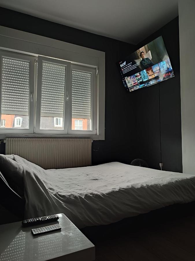 Homestay Chambre Prive Dans Une Maison Avec Terrasse Et Jardin Salles De Bain Partagees Lille