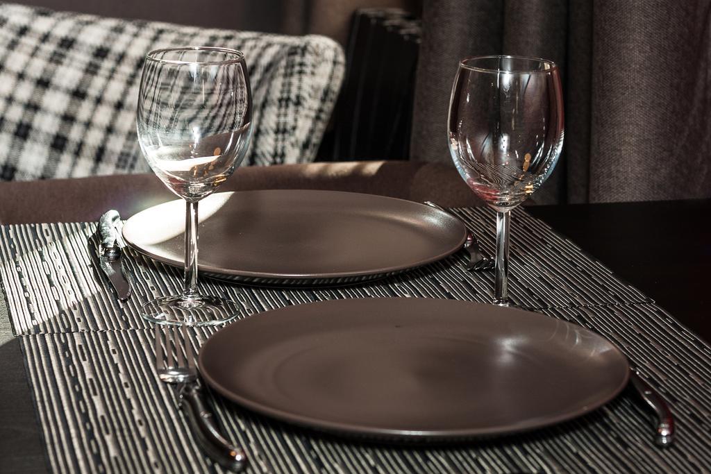 Le 84 Sainte-cath' Apartment *