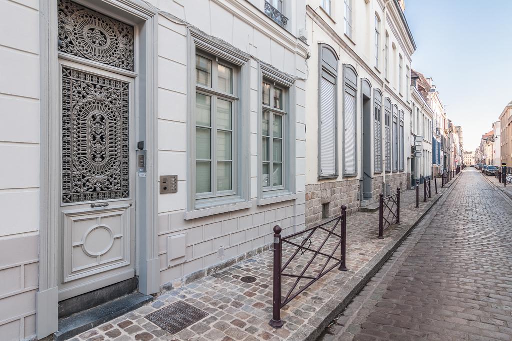 Le 84 Sainte-cath' Apartment *