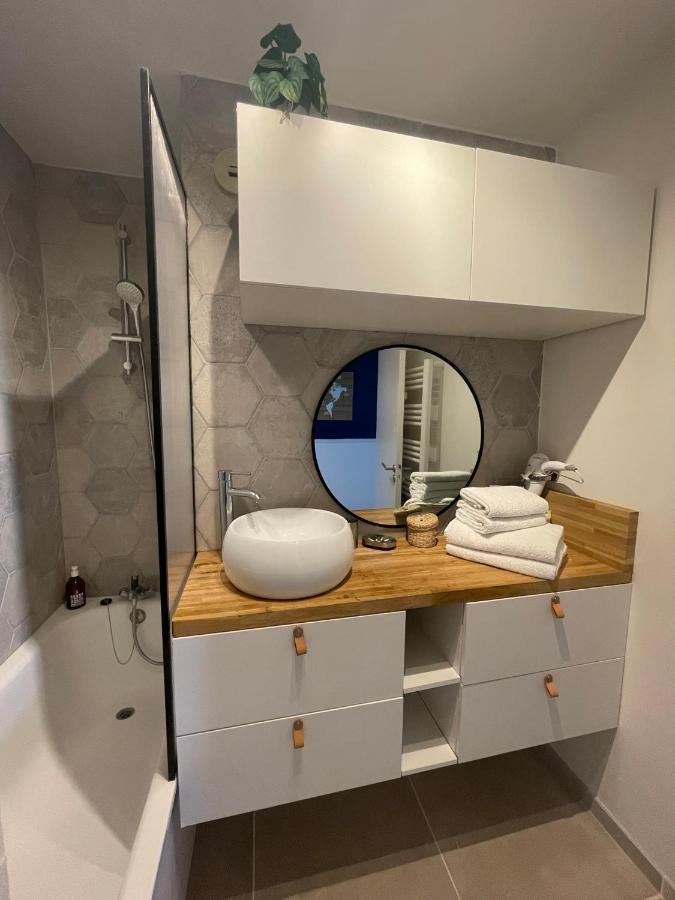 Apartment Superbe T2 Avec Parking, 10min Du Centre De *