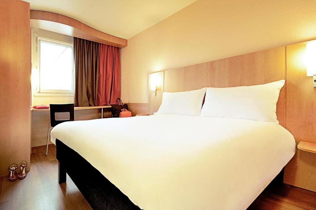 Ibis Centre Gares 3*