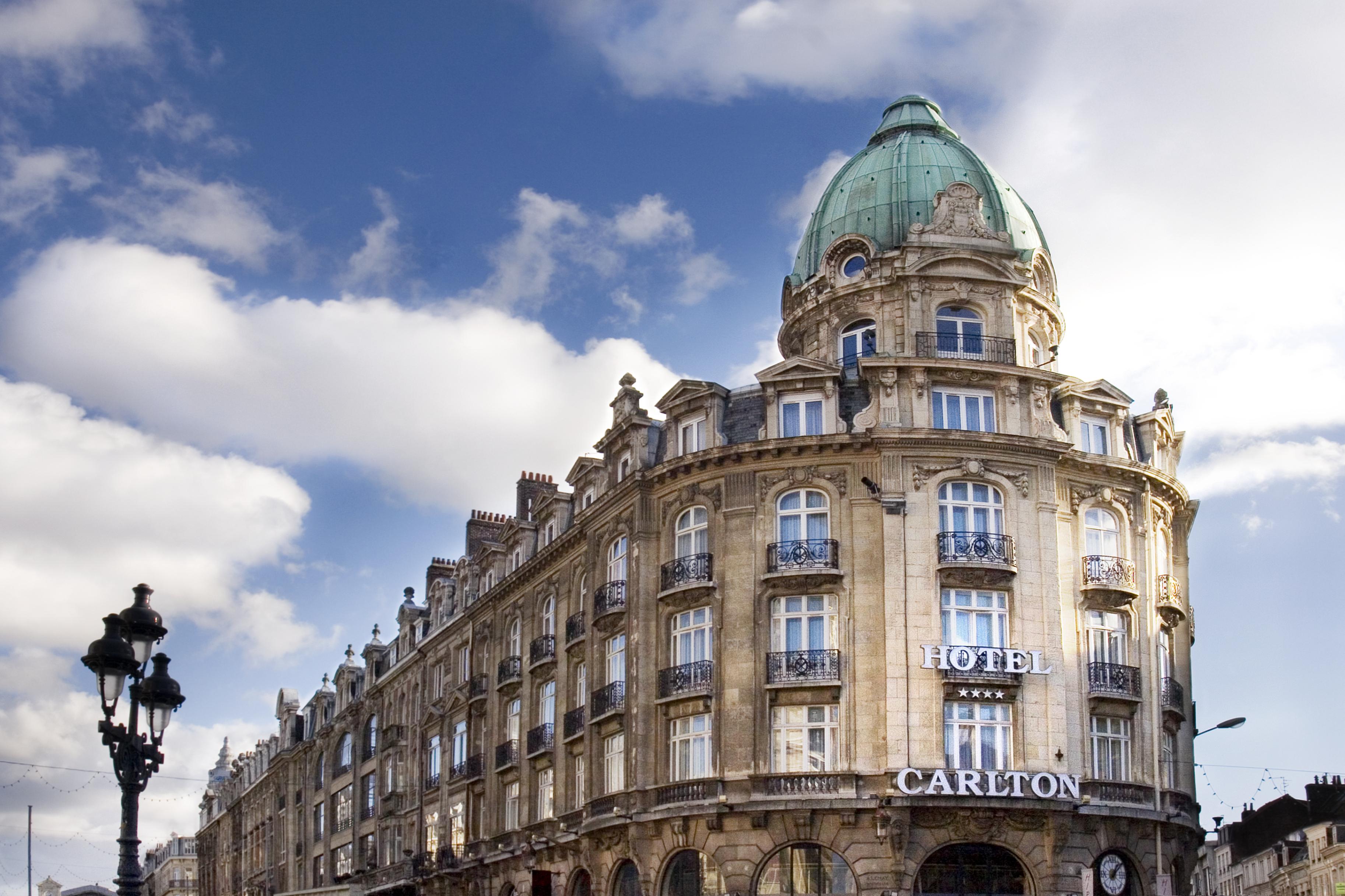 Carlton Hotel 4*
