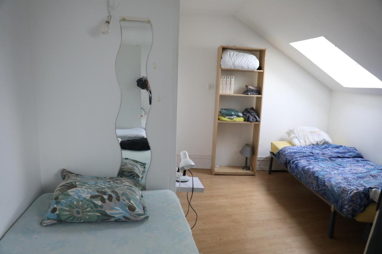 Hostel Spacieux 15 *