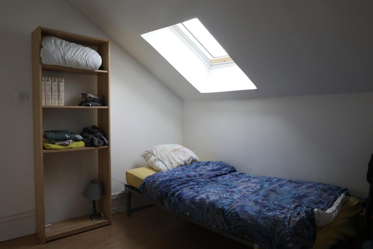 Hostel Spacieux 15