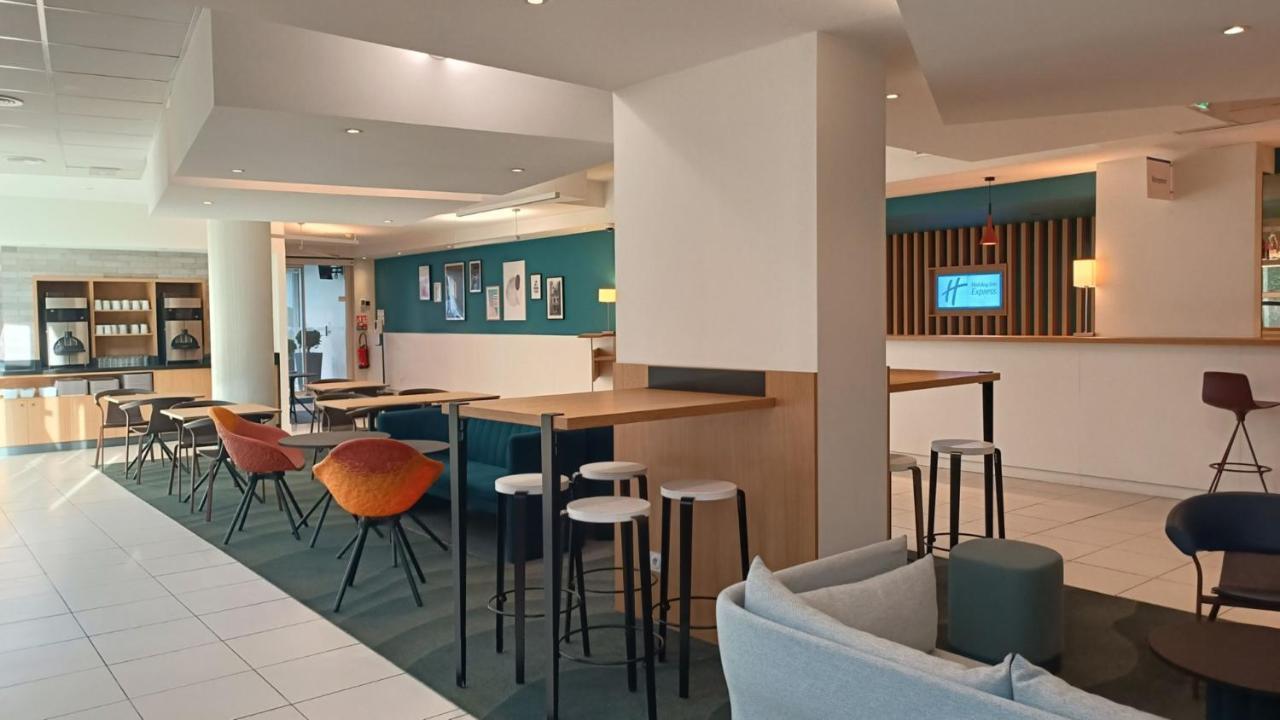 Express Centre By Ihg 3*
