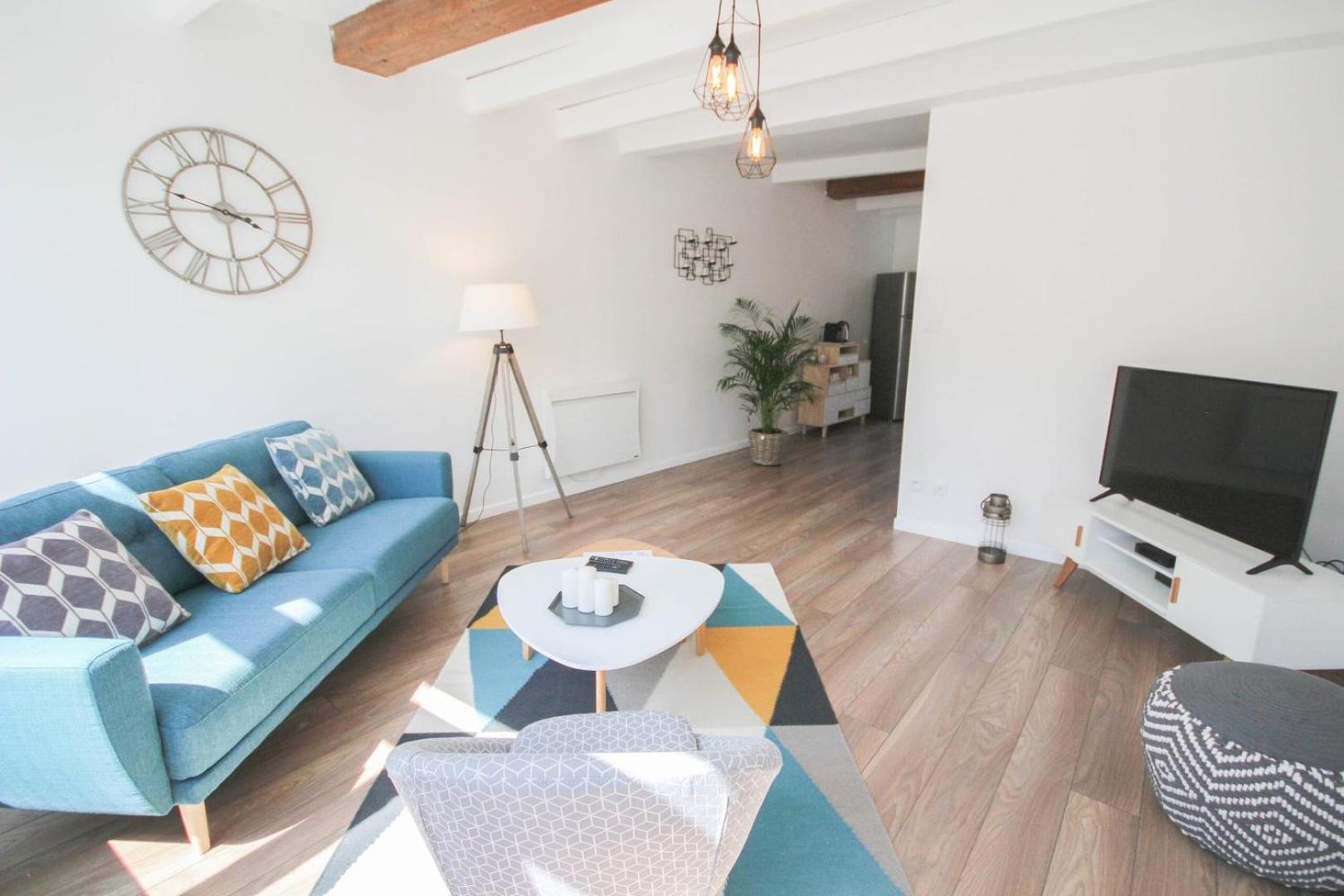 Vieux Lille: Bright, Functional Appartement *
