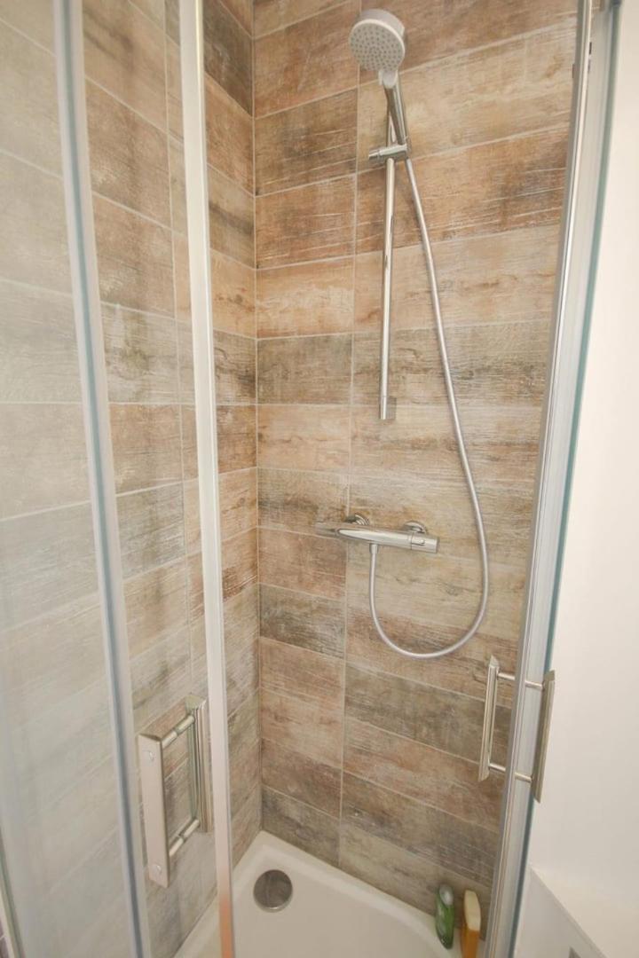 Apartment Centre-