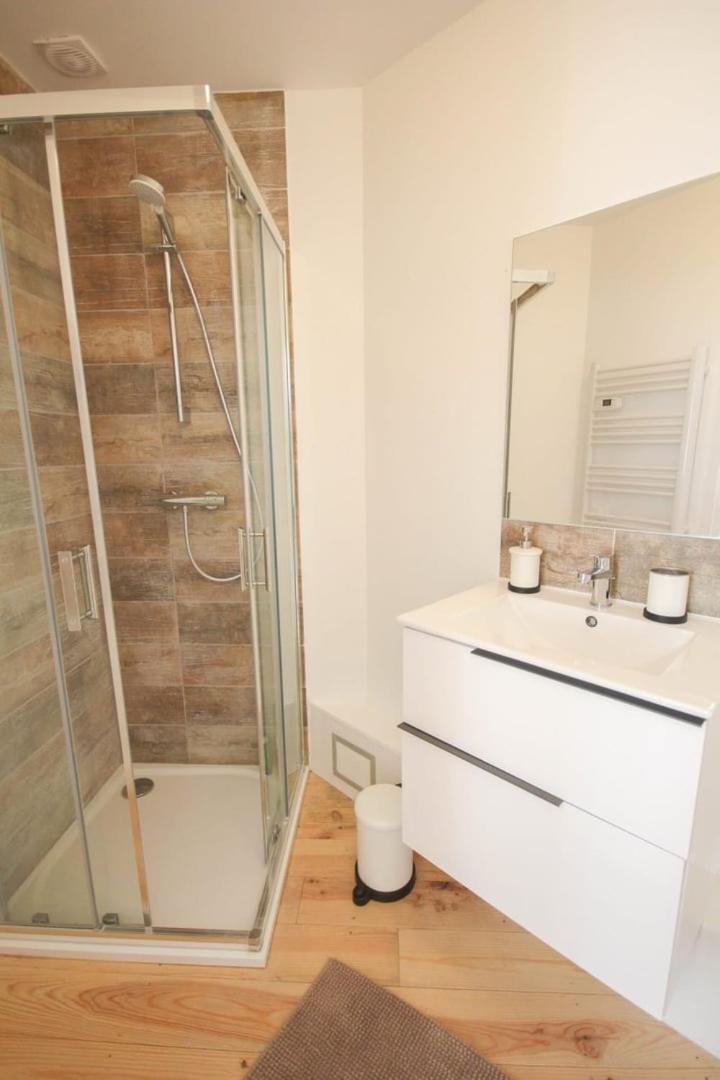 Apartment Centre-