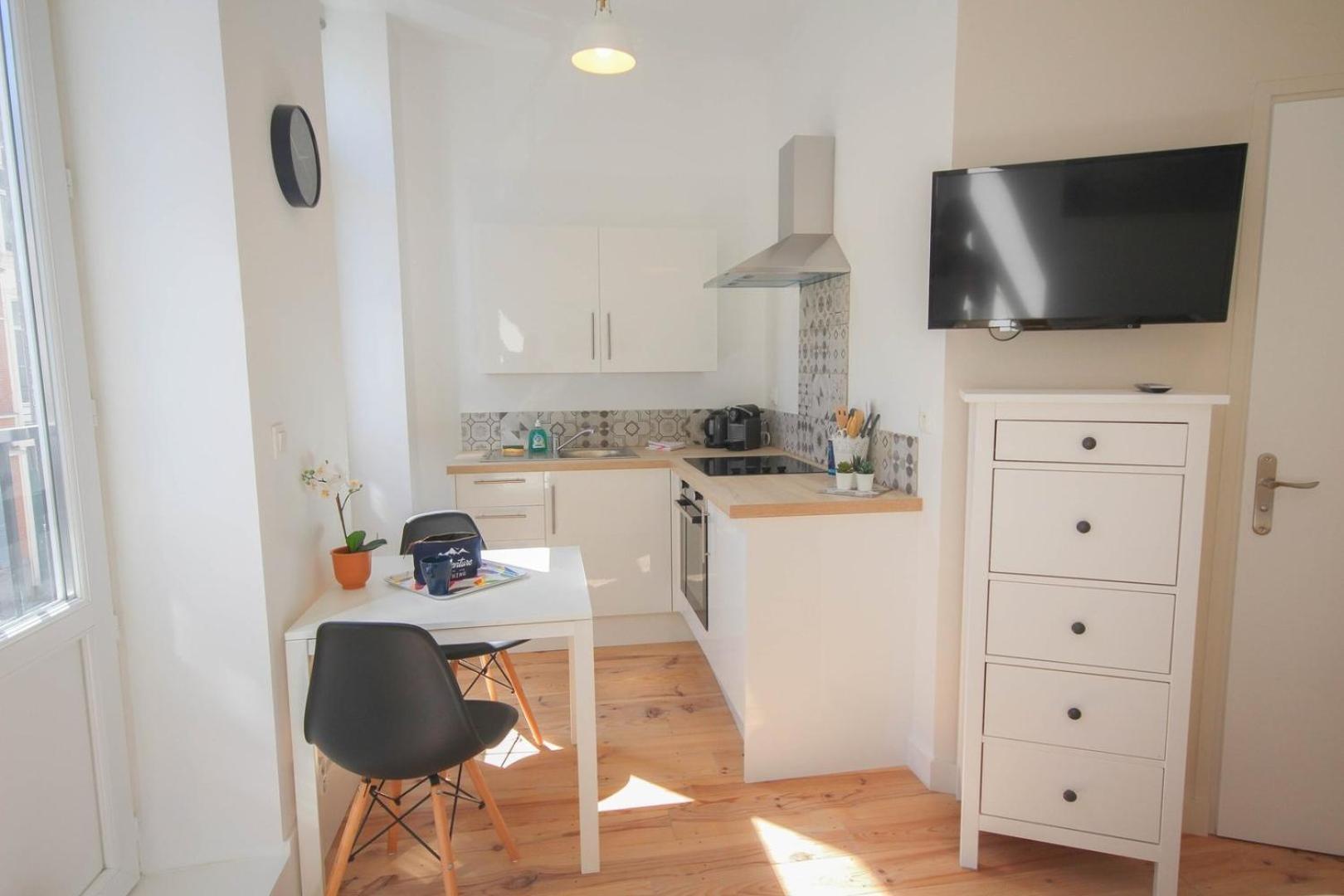 Centre- Apartment *