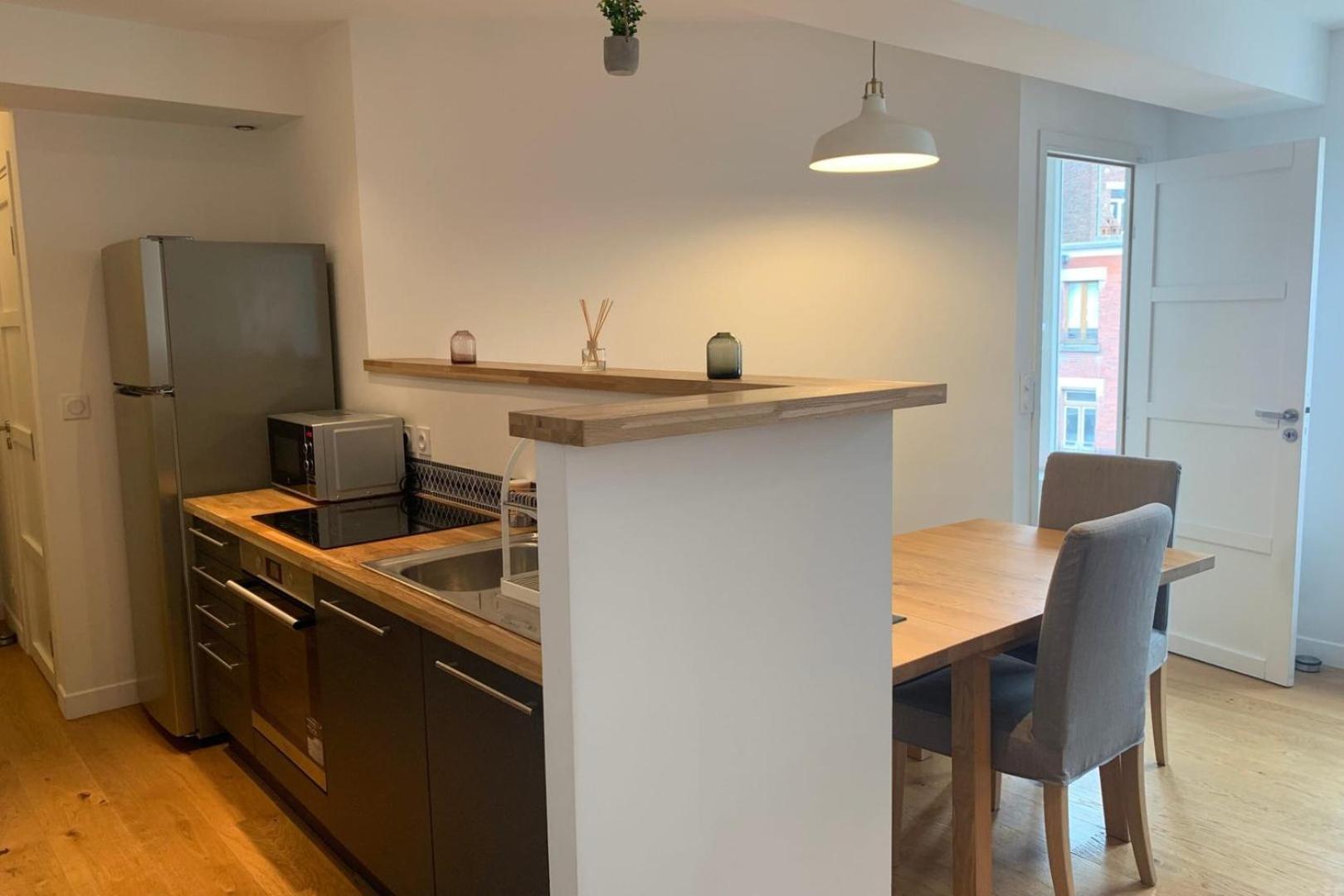 Centre - Beautiful Bright Apartment! Apartment *