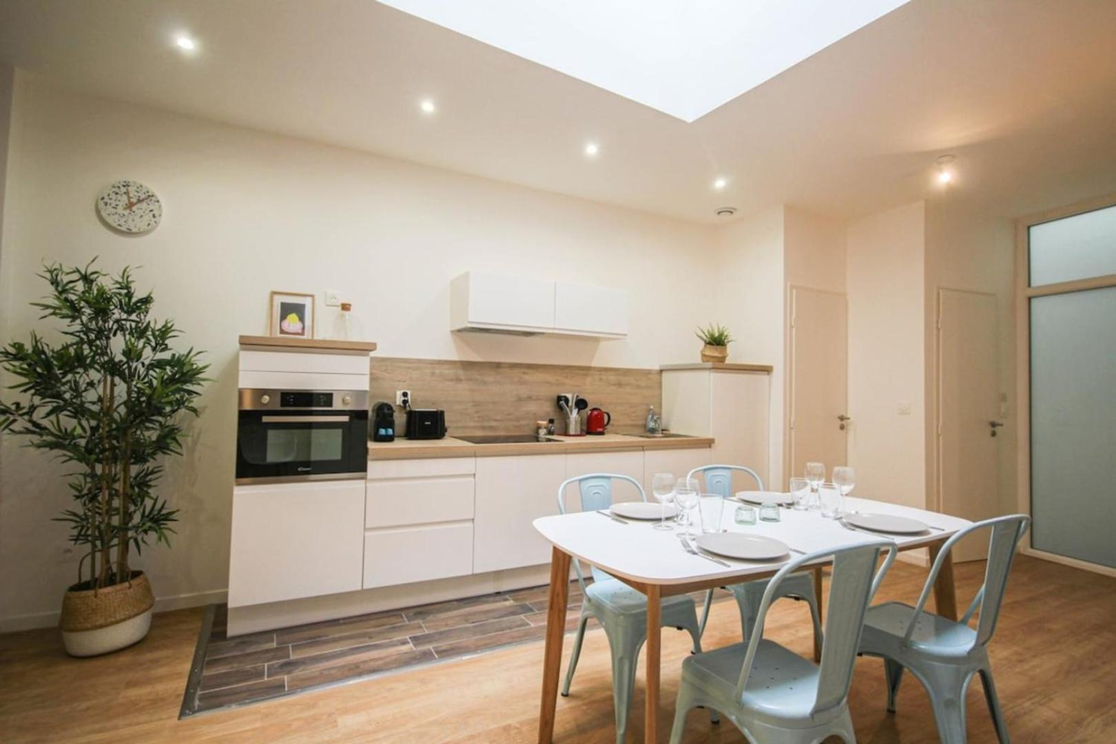 Grand Place - With 2 Bedrooms *