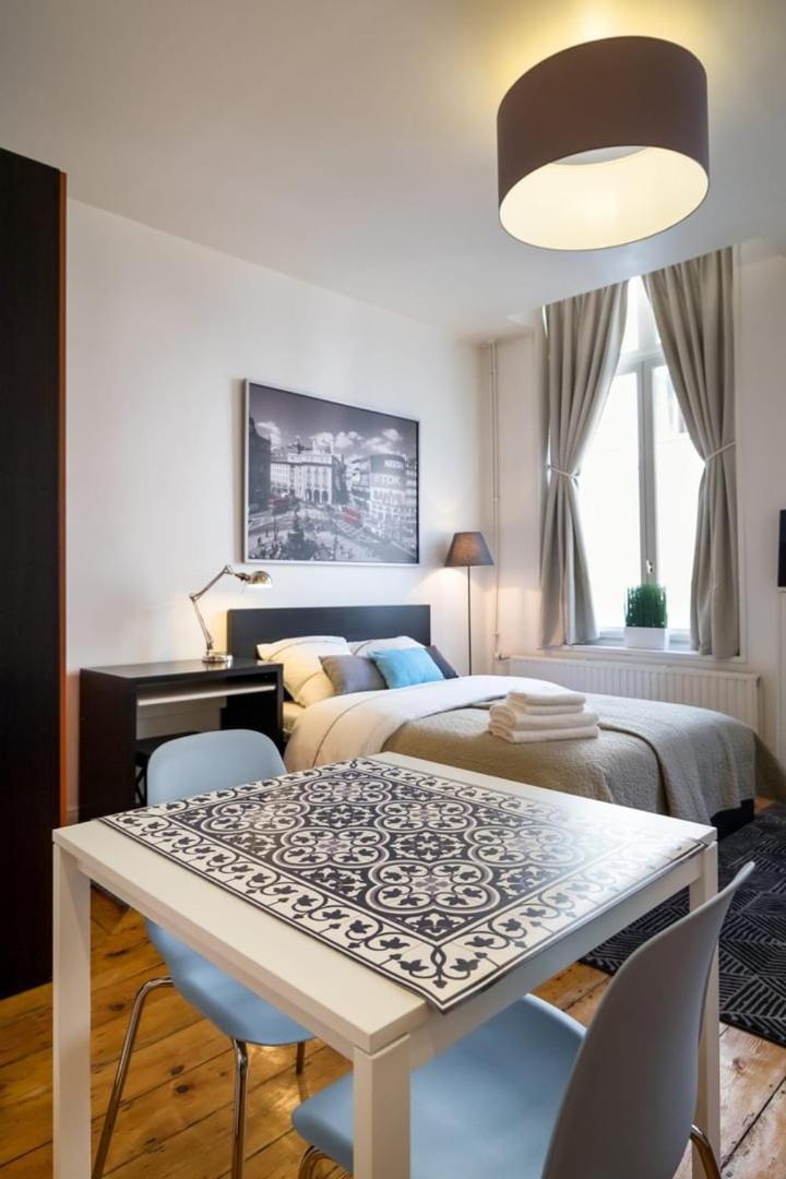 Old Town - Cozy And Functional Studio Apartment