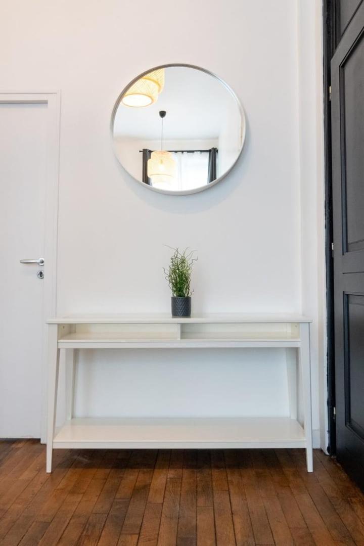 Apartment Bright 3-bedroom 2-bathroom Flat. Lille