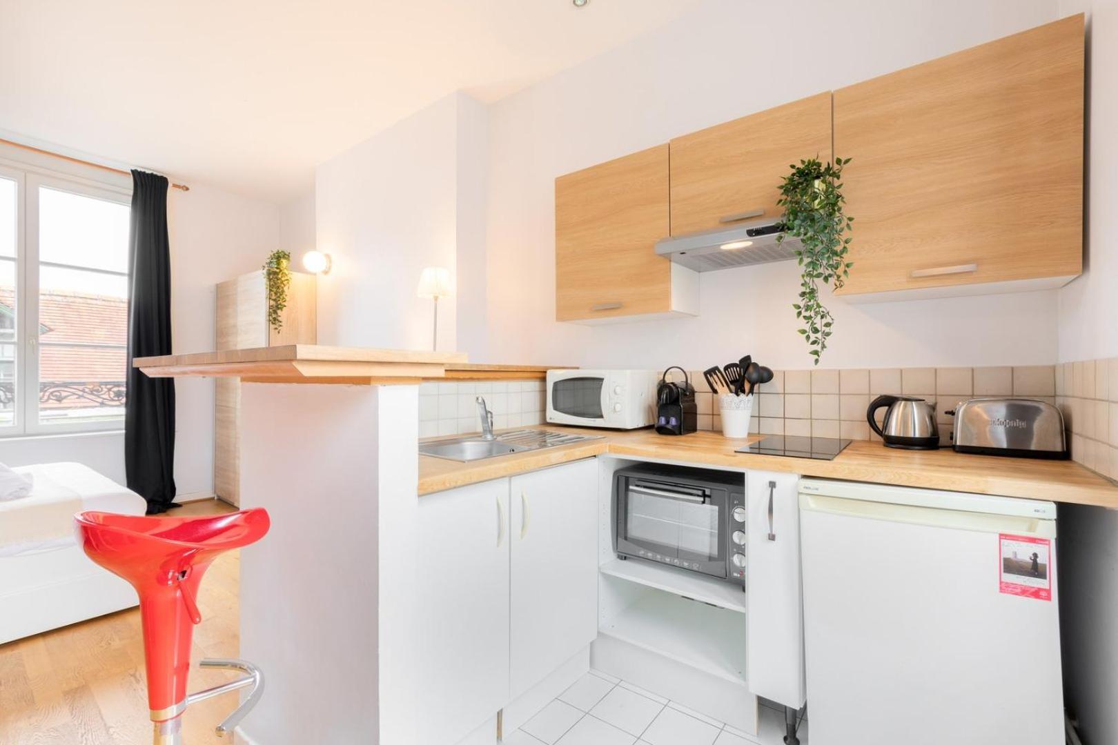 Grand Place Very Well Located Studio Apartment *