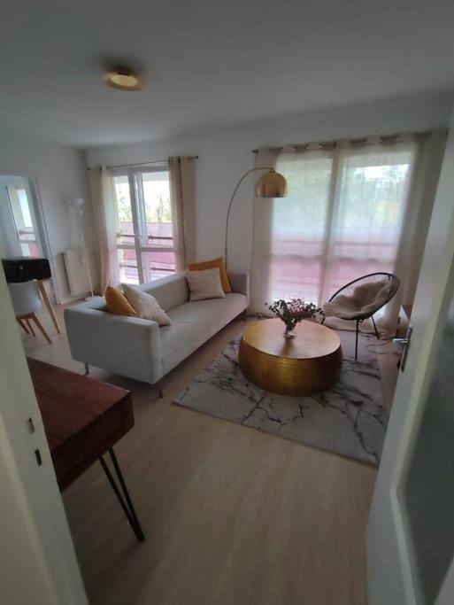 Sweet Apartment *