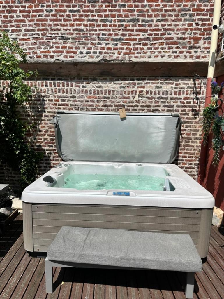 Independant Et Calme Avec Jacuzzi A Guest house *