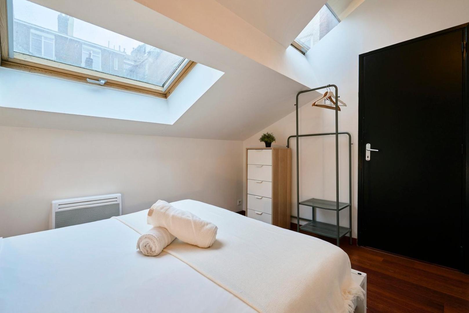 4 Bedroom With Parking !