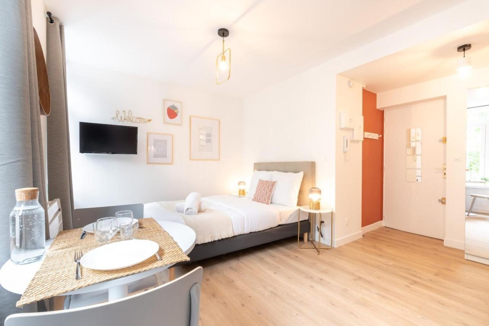 Sebastopol Apartment