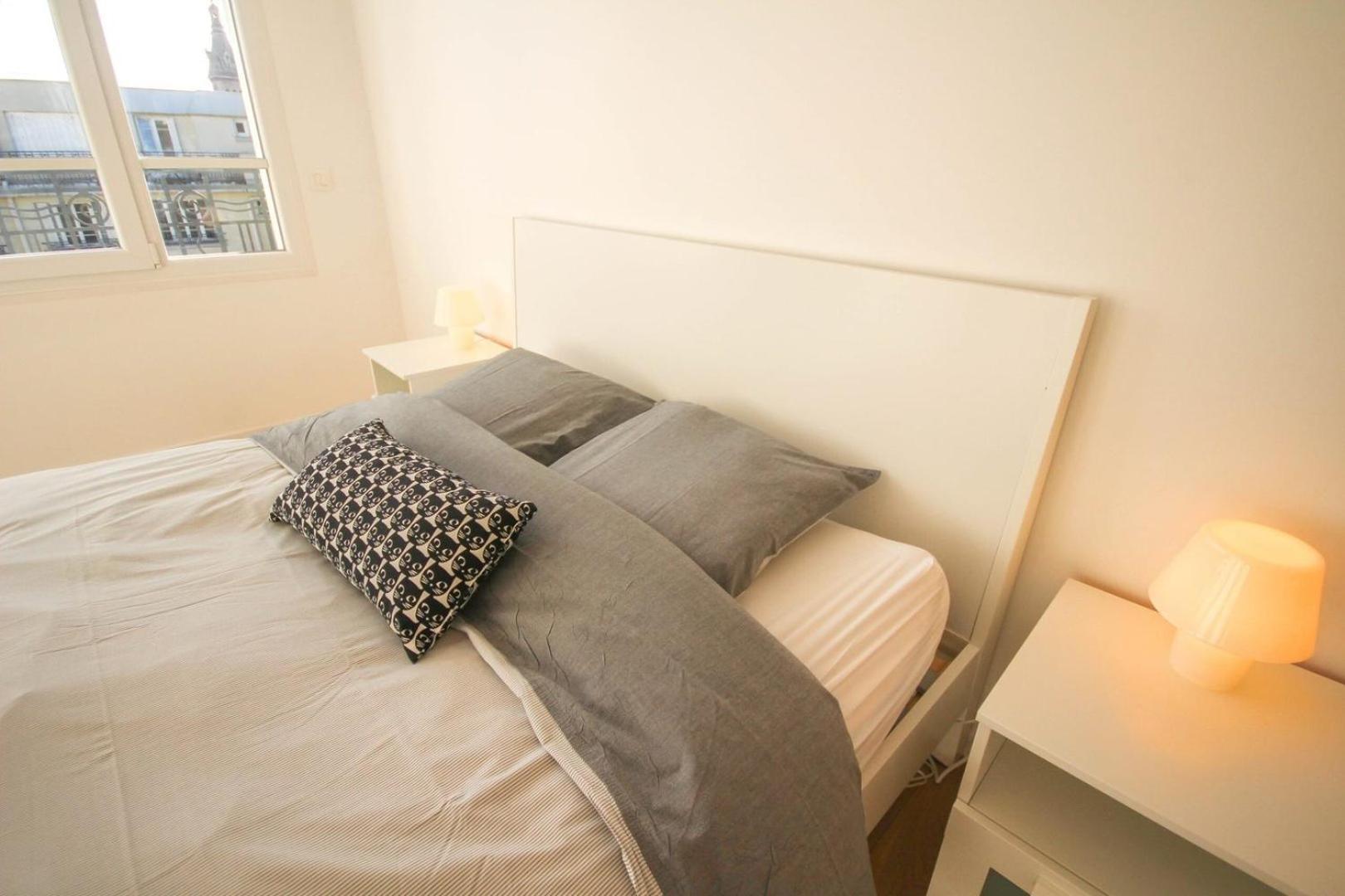 Appartement Republique-nice And Bright Flat With Balcony Rijsel